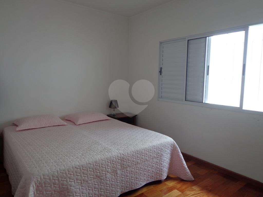 Maravilhosa casa térrea totalmente isolada à venda no Jardim São Bento