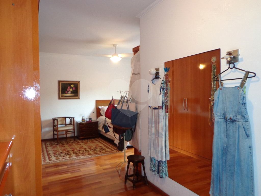 Maravilhosa casa térrea totalmente isolada à venda no Jardim São Bento