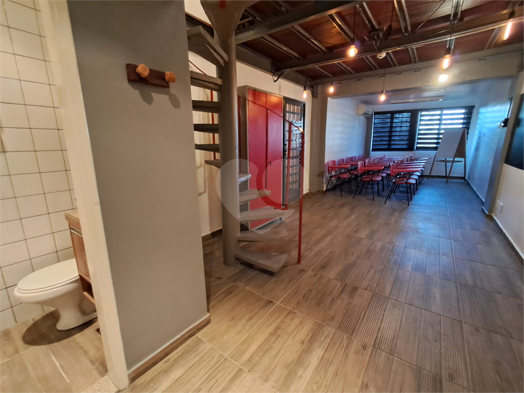 Sala Comercial 40m² com 2 salas de atendimento área de reccepção 1 vaga Alto da Lapa 