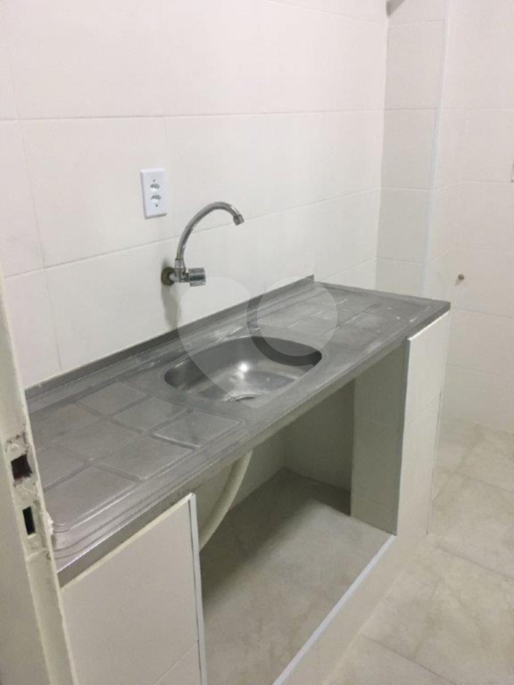 Apartamento à venda com 2 quartos, 64m² - Foto 9