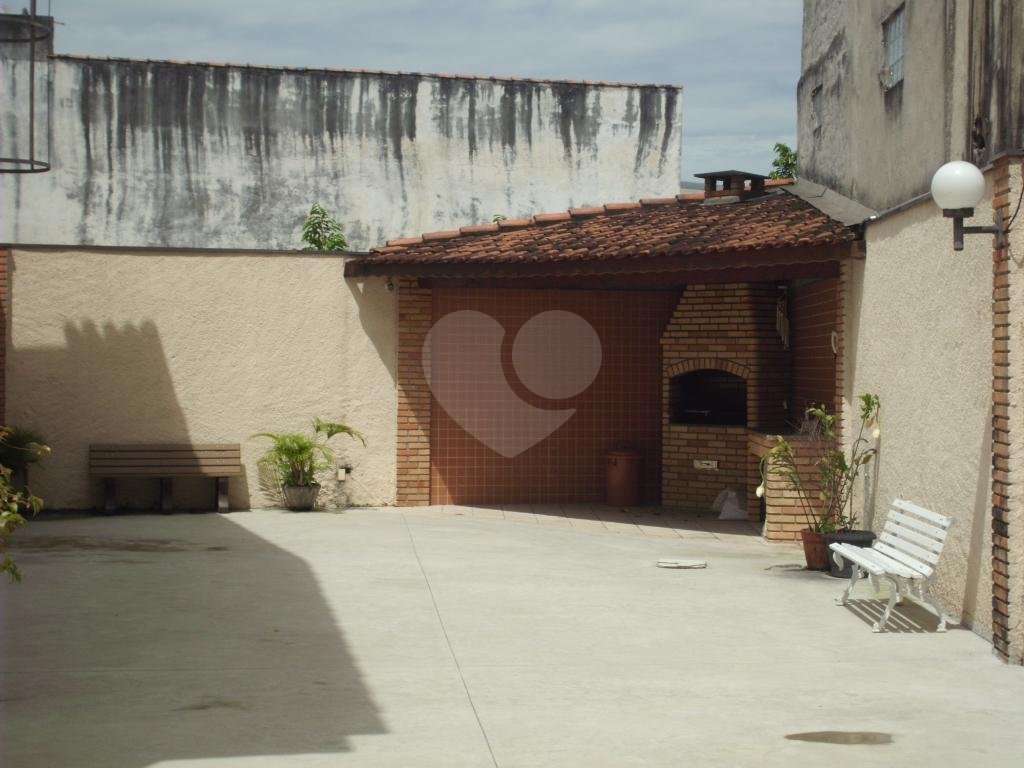 Excelente sobrado à venda em condomínio a 150 metros da Av. Engenheiro Caetano Alvares