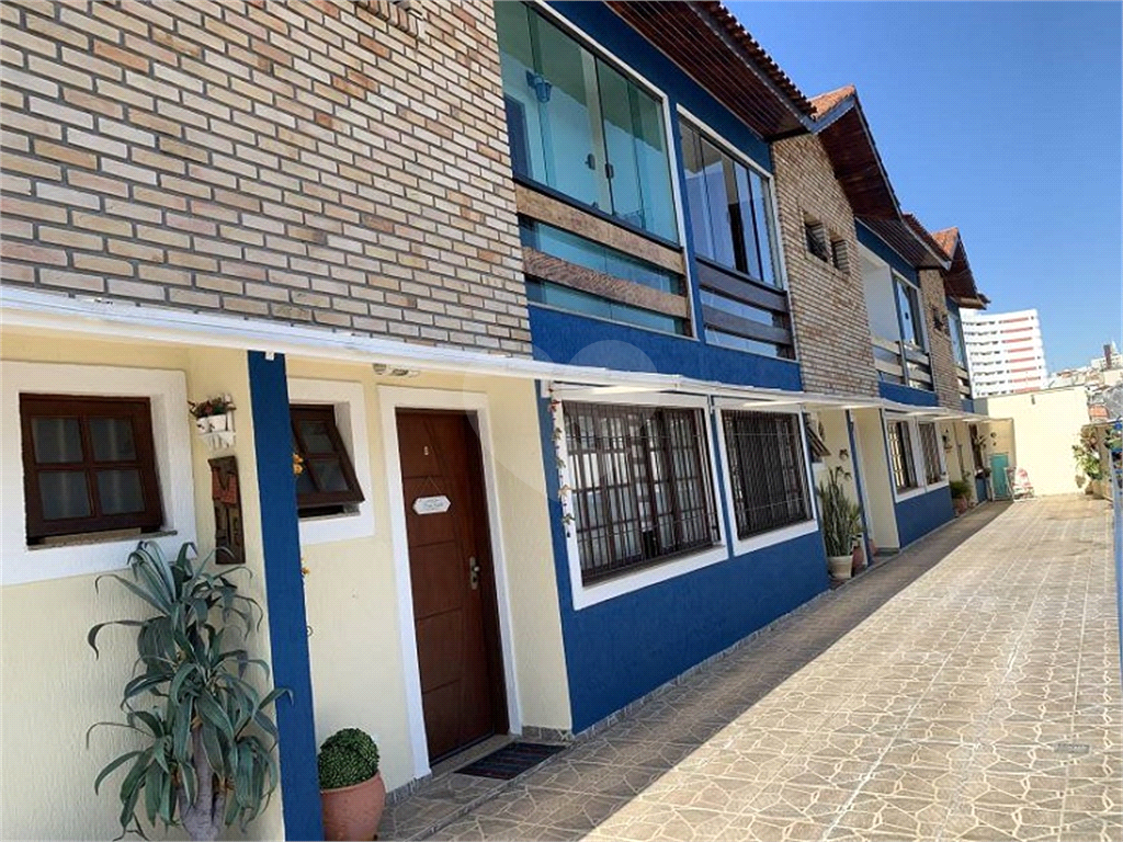 Ótima casa à venda em condomínio próximo ao metro e shopping Tucuruvi