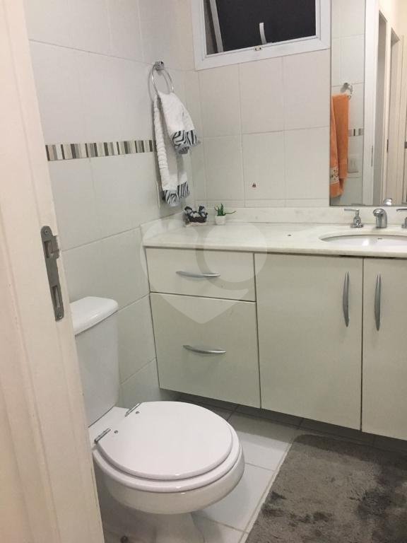 Apartamento à venda com 2 quartos, 67m² - Foto 4