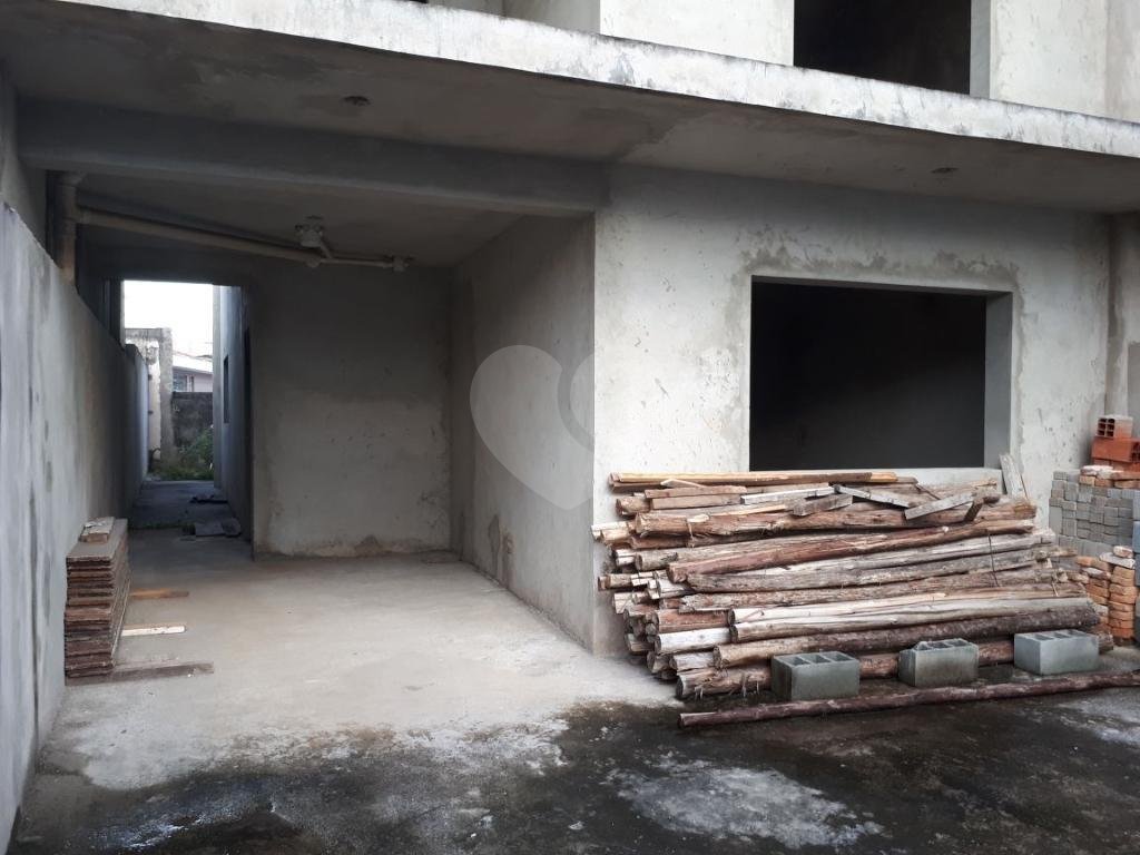 Oportunidade - Casa à venda no Jardim Vila Galvão, Guarulhos