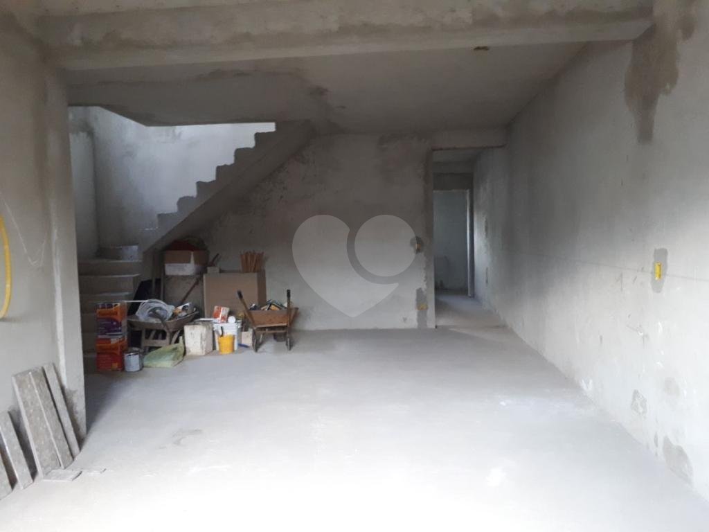 Oportunidade - Casa à venda no Jardim Vila Galvão, Guarulhos