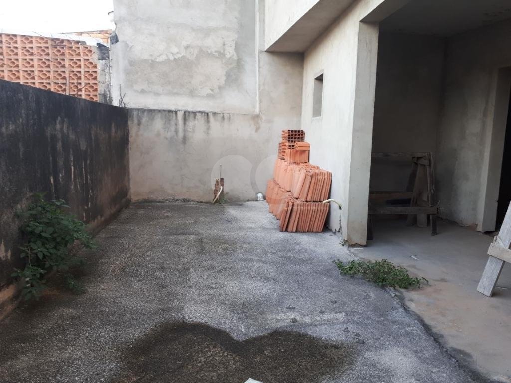 Oportunidade - Casa à venda no Jardim Vila Galvão, Guarulhos