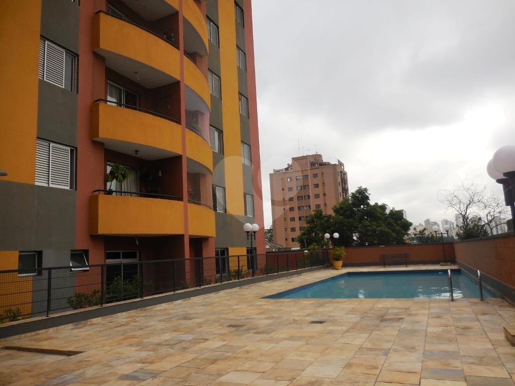 APARTAMENTO em TUCURUVI