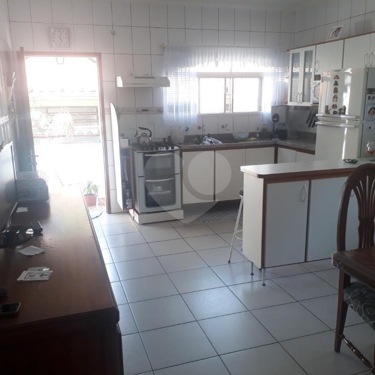 Excelente casa térrea à venda no Tremembé