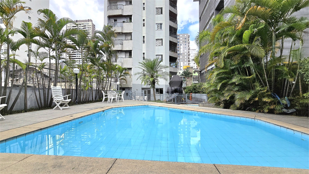 Apartamento para alugar com 3 dormitórios 4 banheiros em Pinheiros.