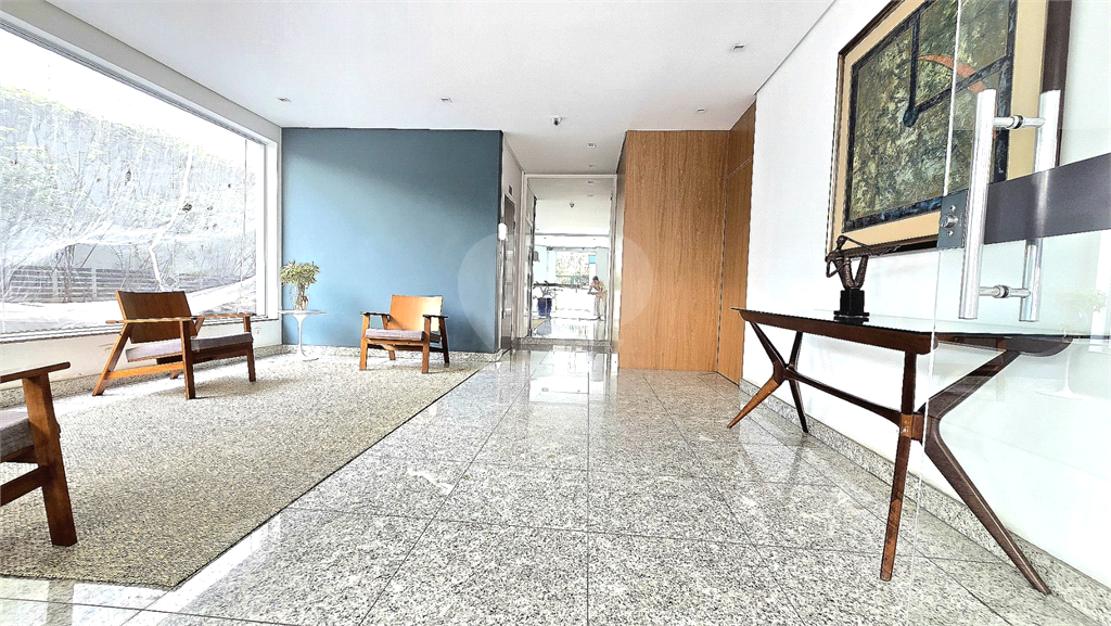 Apartamento para alugar com 3 dormitórios 4 banheiros em Pinheiros.