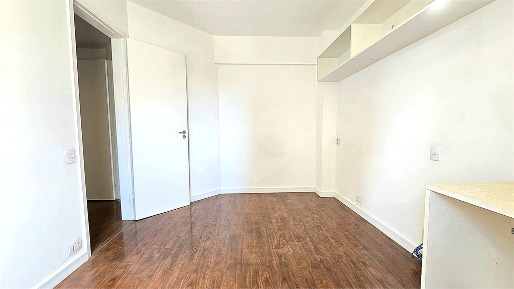 Apartamento para alugar com 3 dormitórios 4 banheiros em Pinheiros.