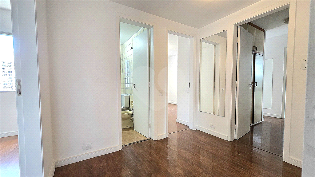 Apartamento para alugar com 3 dormitórios 4 banheiros em Pinheiros.