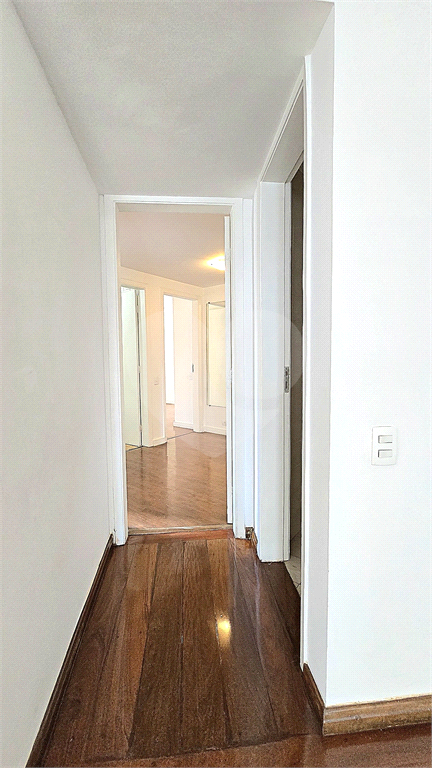 Apartamento para alugar com 3 dormitórios 4 banheiros em Pinheiros.