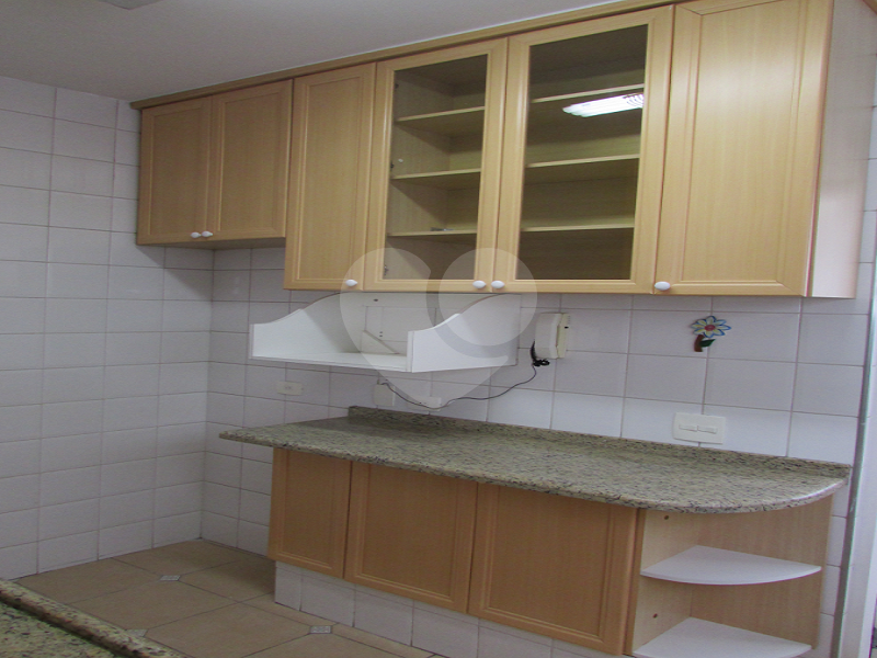 APARTAMENTO em JARDIM PAULISTA