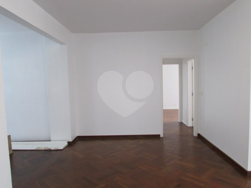 APARTAMENTO em JARDIM PAULISTA