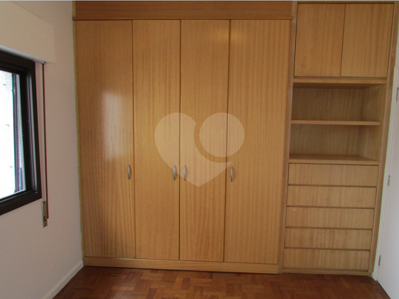 APARTAMENTO em JARDIM PAULISTA