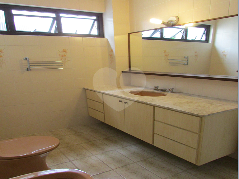 APARTAMENTO em JARDIM PAULISTA