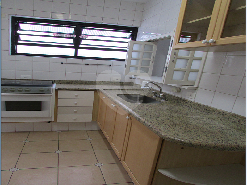 APARTAMENTO em JARDIM PAULISTA