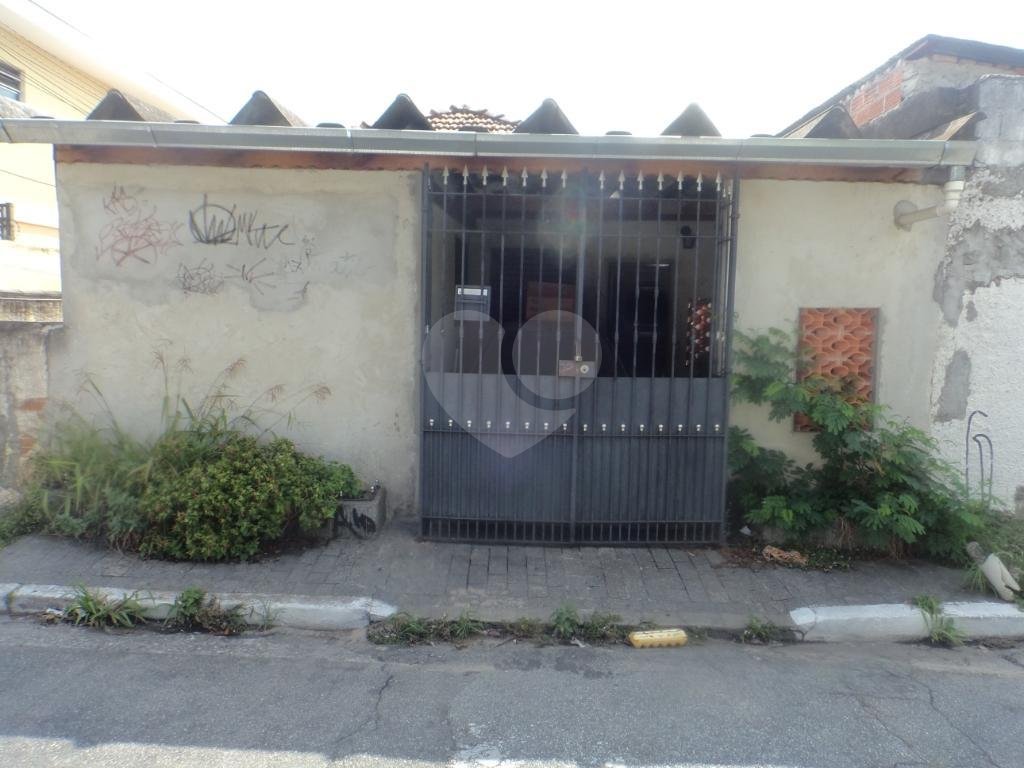 Excelente terreno de 500 metros, com 10 de frente e 50 de fundos, região incrível!!
