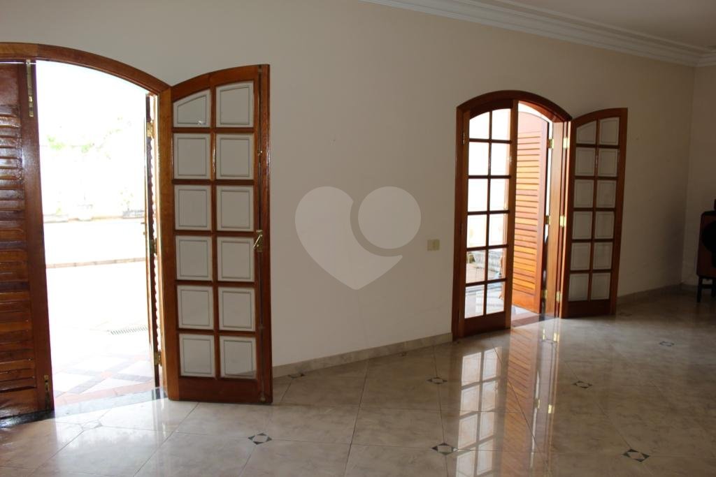 Excelente casa com piscina no Tremembé