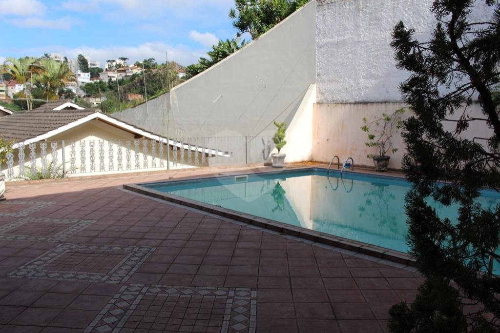 Excelente casa com piscina no Tremembé