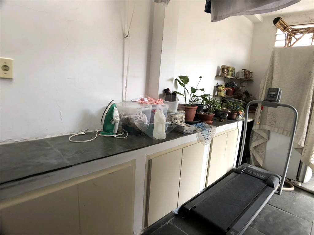 Amplo sobrado próximo a Padaria Paris - Jardim França