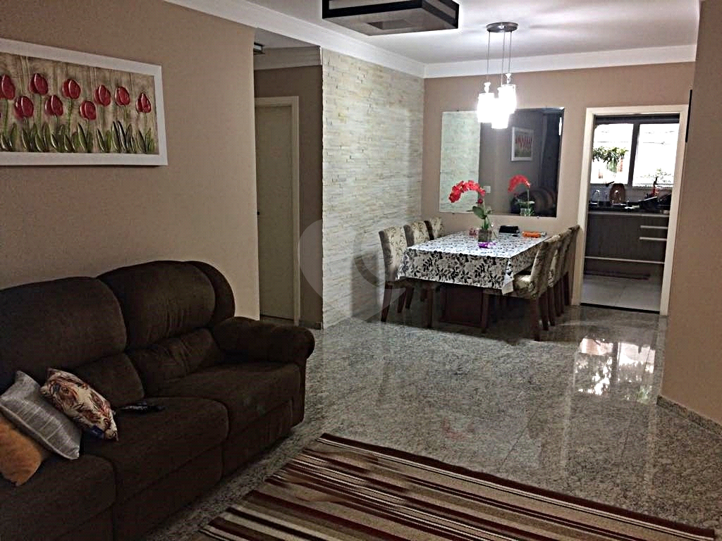 Apartamento à venda no Jardim São Paulo. 10 minutos do Metrô