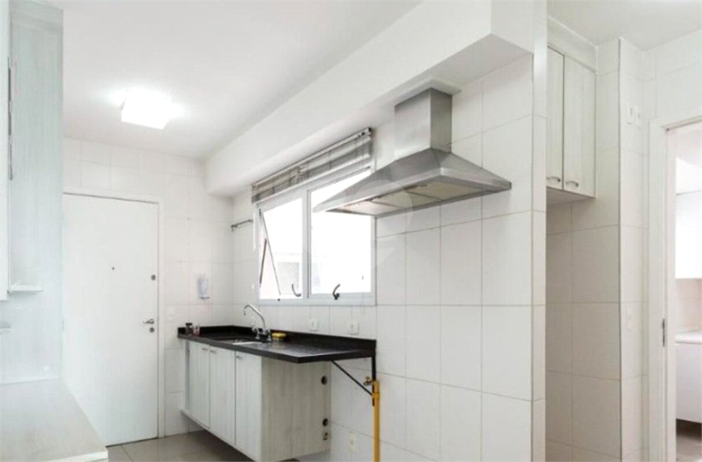 Apartamento à venda com 3 quartos, 184m² - Foto 7