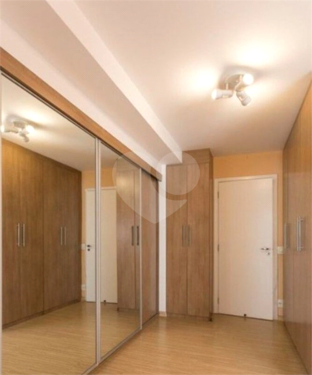 Apartamento à venda com 3 quartos, 184m² - Foto 10