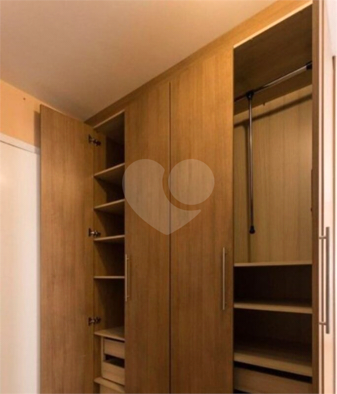 Apartamento à venda com 3 quartos, 184m² - Foto 19