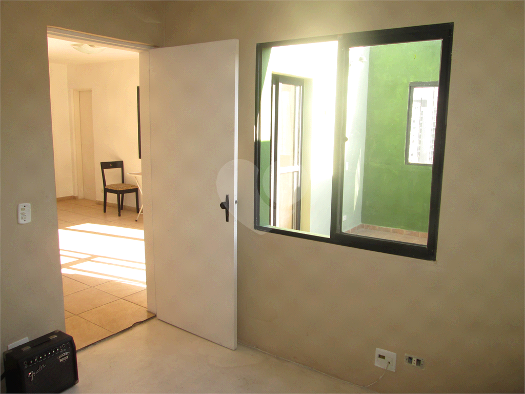 Apartamento duplex com 3 dormitórios, 1 vaga de garagem, andar alto no Jabaquara. 