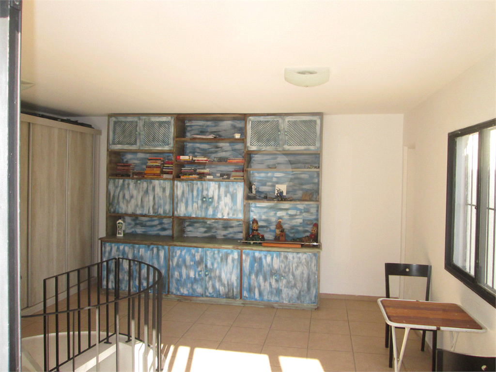 Apartamento duplex com 3 dormitórios, 1 vaga de garagem, andar alto no Jabaquara. 