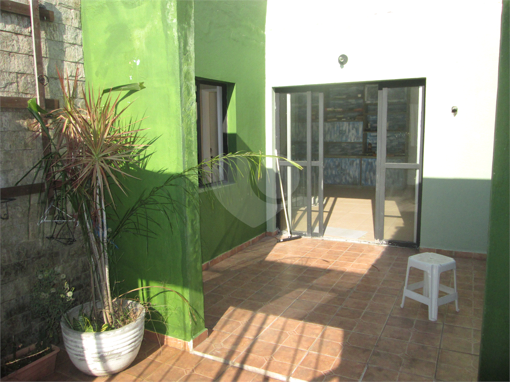 Apartamento duplex com 3 dormitórios, 1 vaga de garagem, andar alto no Jabaquara. 