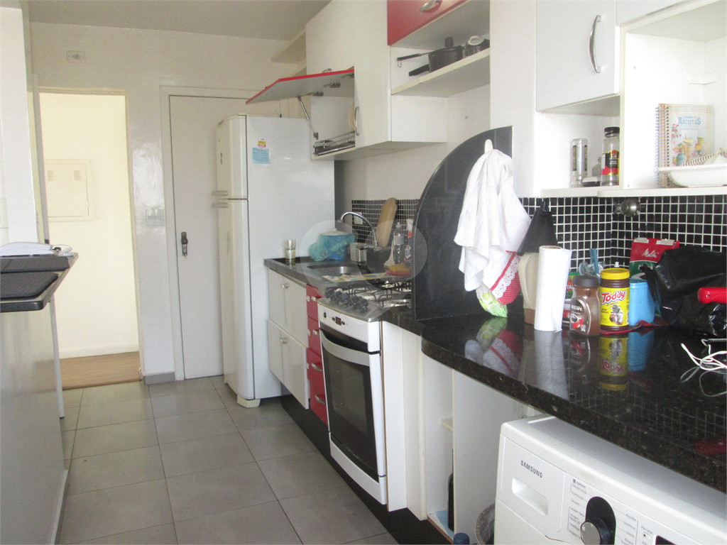 Apartamento duplex com 3 dormitórios, 1 vaga de garagem, andar alto no Jabaquara. 