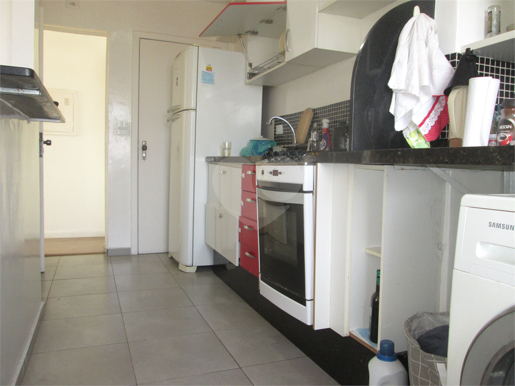 Apartamento duplex com 3 dormitórios, 1 vaga de garagem, andar alto no Jabaquara. 