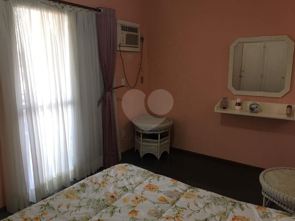 Amplo apartamento na Praia do Enseada, Guarujá