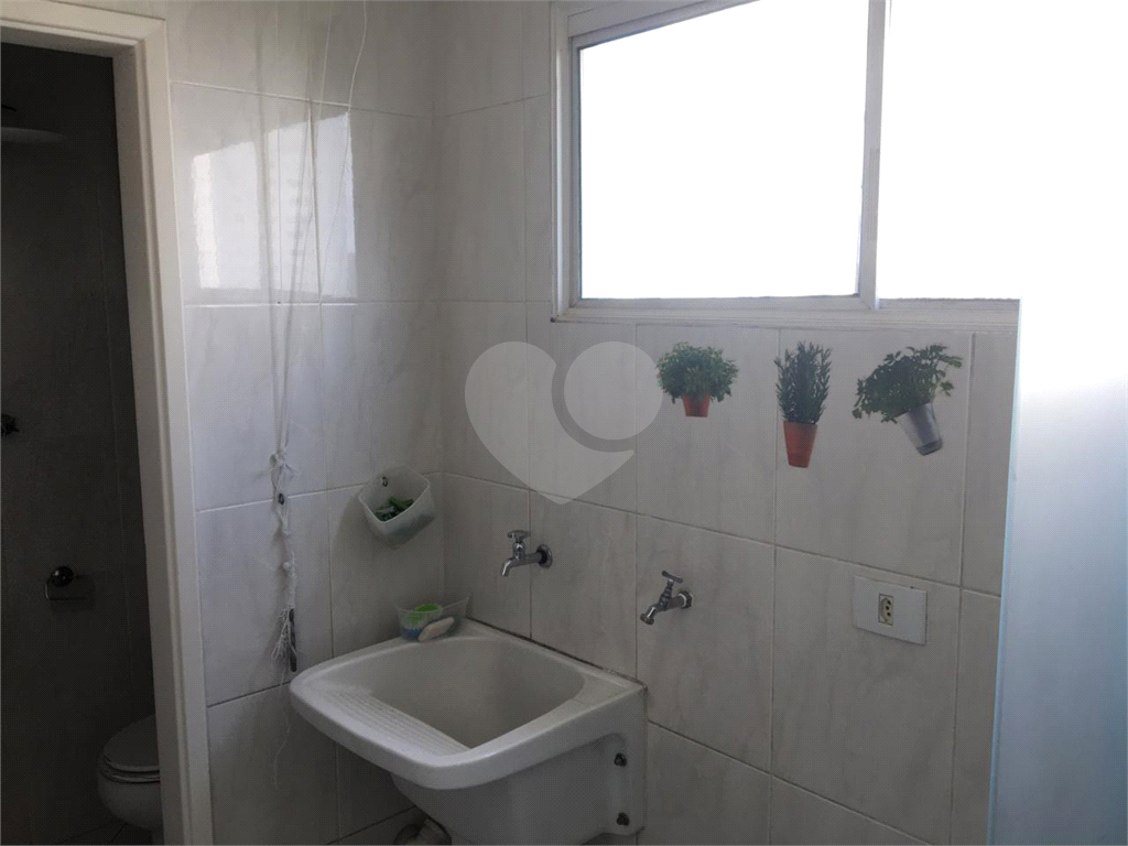 Apartamento à venda com 3 quartos, 74m² - Foto 19