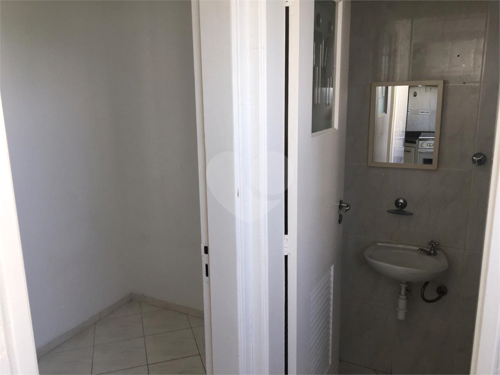 Apartamento à venda com 3 quartos, 74m² - Foto 20