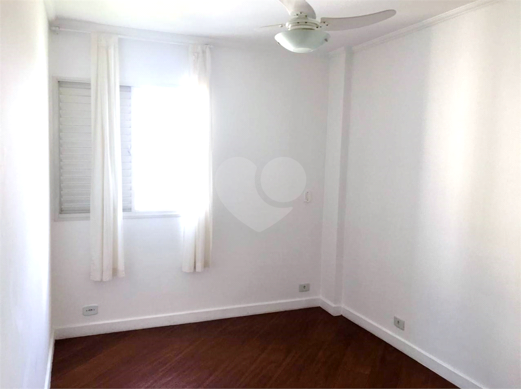 Apartamento à venda com 3 quartos, 74m² - Foto 12