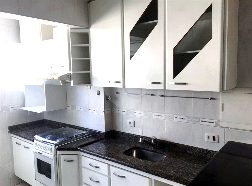 Apartamento à venda com 3 quartos, 74m² - Foto 16