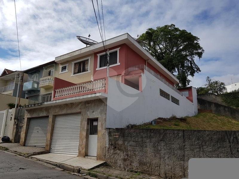 Sobrado à venda no bairro Jardim Leonor de Barros – Zona Norte