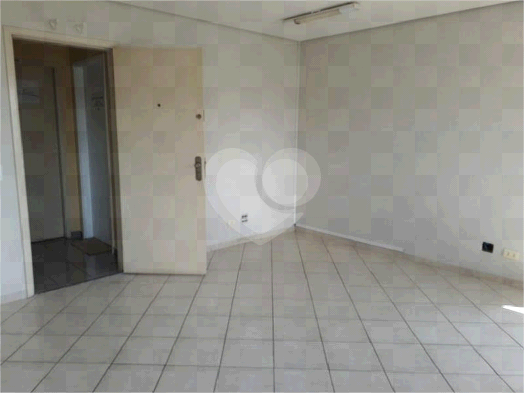 Sala comercial em Santana  33 m²