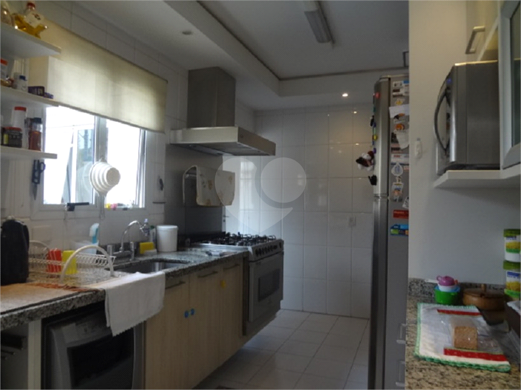 Alto de Pinheiros - Venda Apartamento - 3 Suites - 142m2 