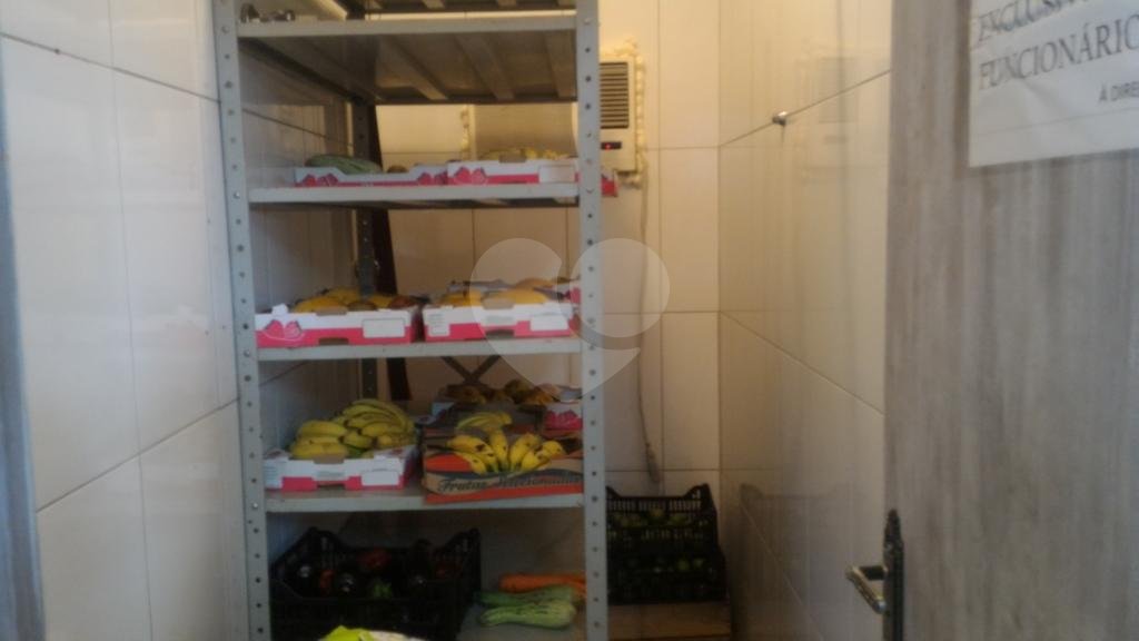 Imovel comercial passa o ponto no 9400 da Serra da Cantareira horti fruti loja e mini mercado