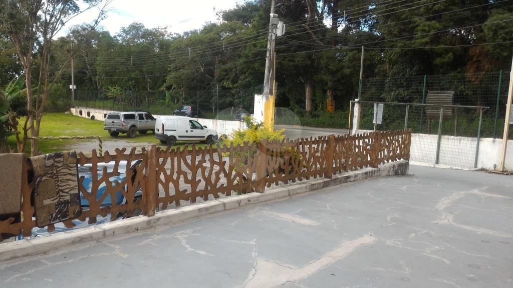 Imovel comercial passa o ponto no 9400 da Serra da Cantareira horti fruti loja e mini mercado