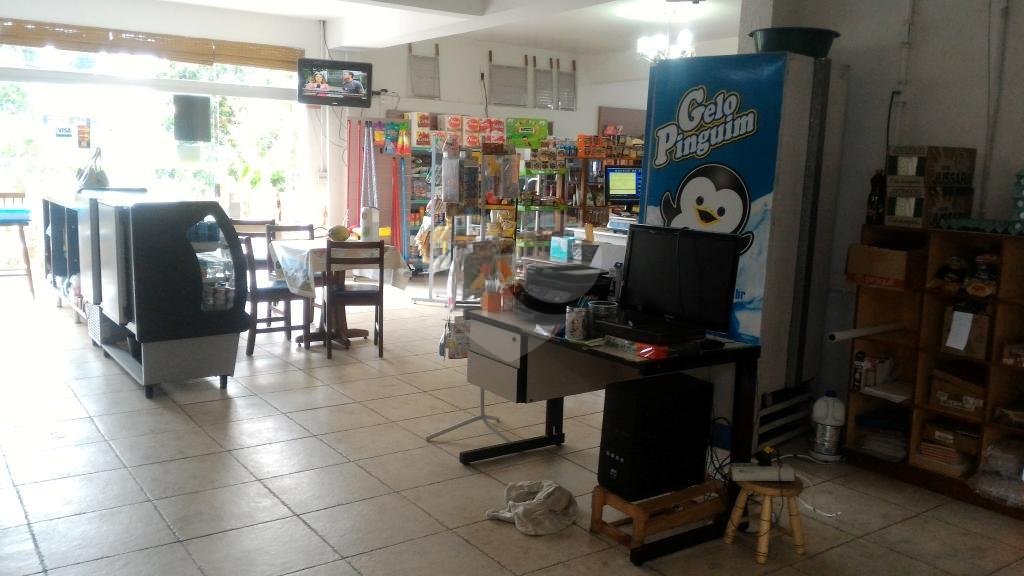 Imovel comercial passa o ponto no 9400 da Serra da Cantareira horti fruti loja e mini mercado