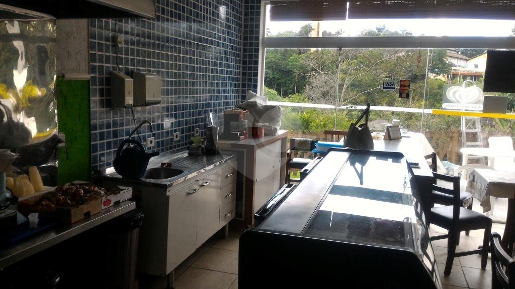 Imovel comercial passa o ponto no 9400 da Serra da Cantareira horti fruti loja e mini mercado