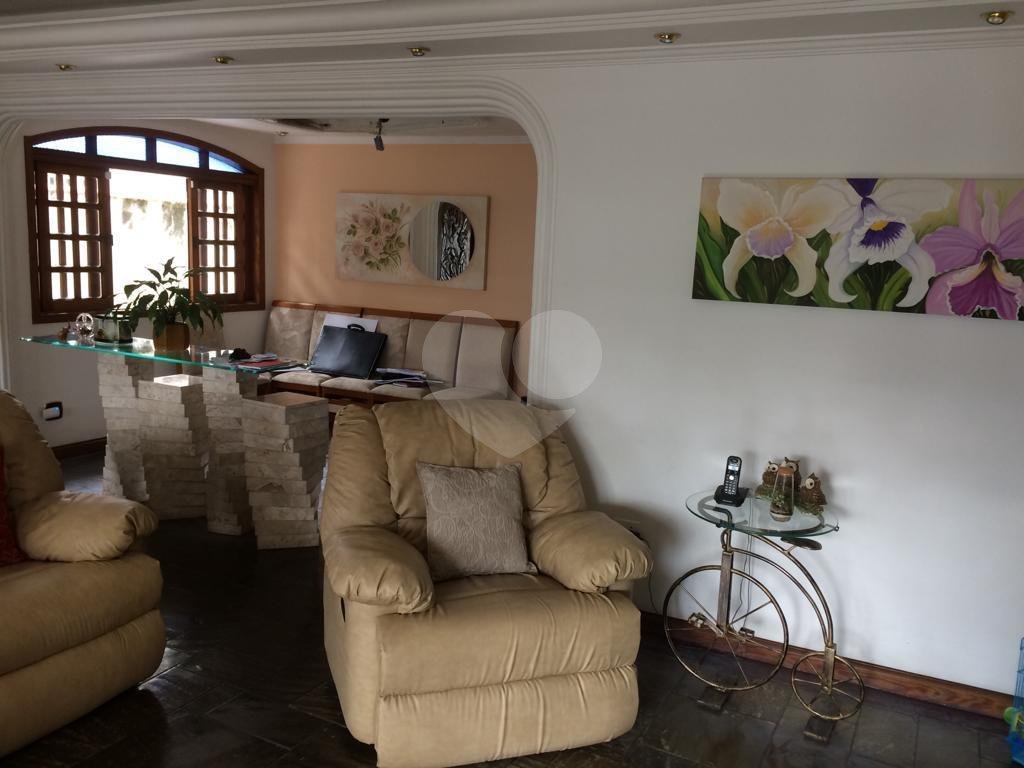 Maravilhosa casa à venda na região da Cachoeirinha – Zona Norte
