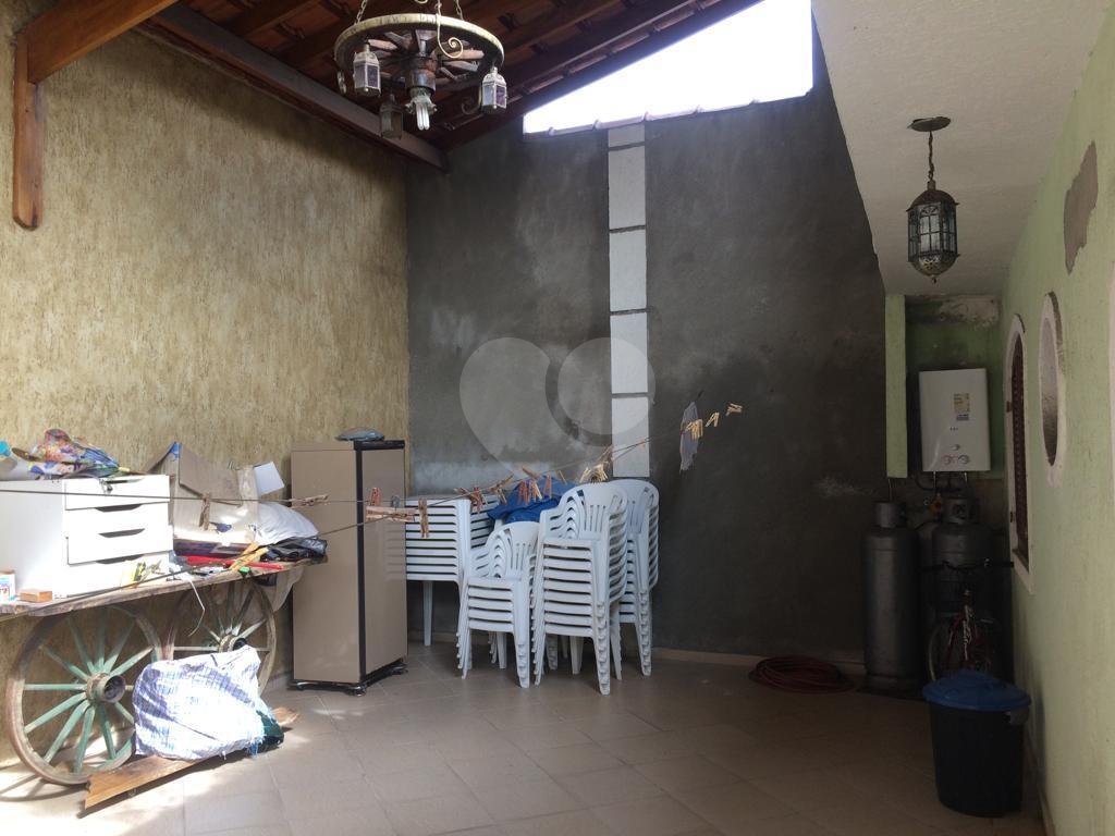 Maravilhosa casa à venda na região da Cachoeirinha – Zona Norte