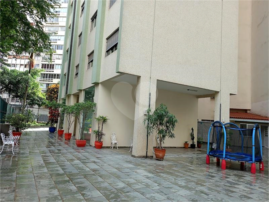 3 QUARTOS + 1 VAGA - BELA VISTA